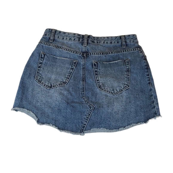 Vintage Distressed Denim Jean Skirt, Size 3 - Picture 4 of 8